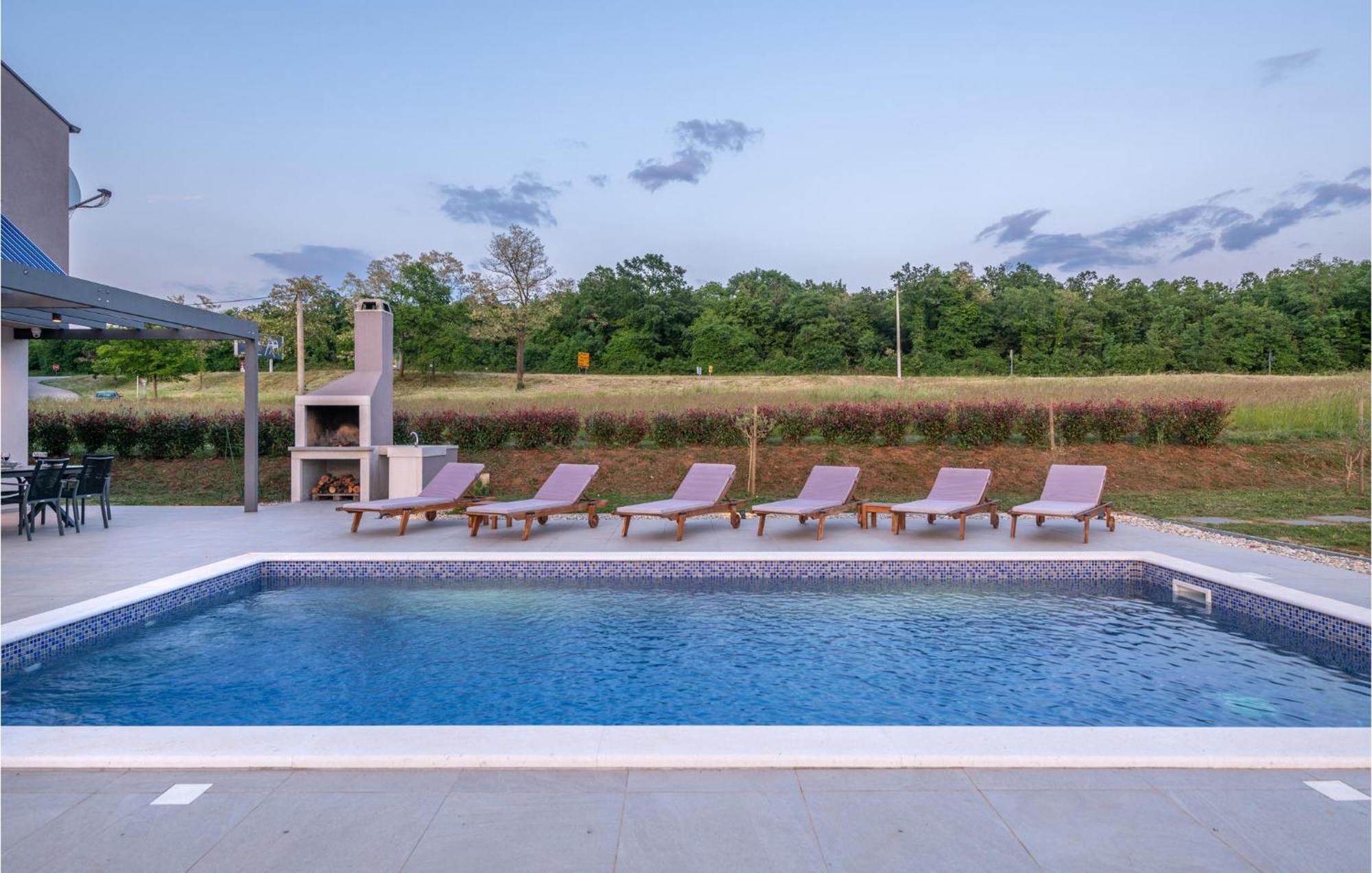 Stunning Home In Barban With Wifi Kültér fotó